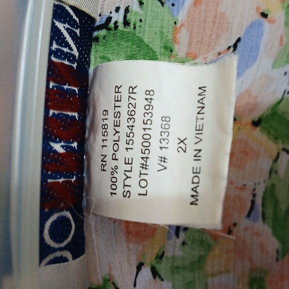 Donnkenny Women's Vintage 2X Floral Blouse - Picture 4 of 4